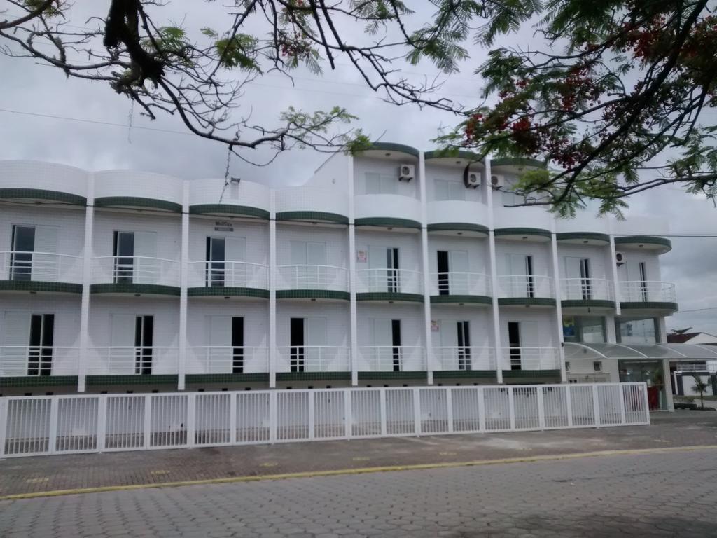 Residencial Studio Living Apartment Guaratuba Luaran gambar